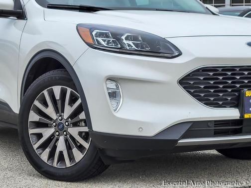 2022 Ford Escape Titanium