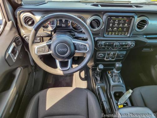2023 Jeep Gladiator Overland