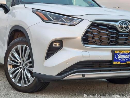 2023 Toyota Highlander Platinum