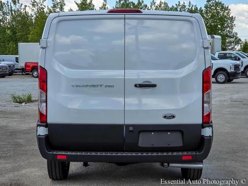2025 Ford Transit-250 LOW ROOF