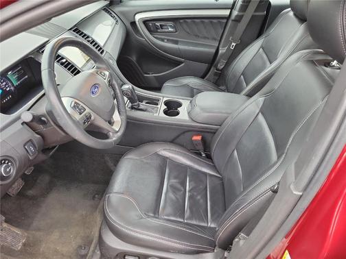 2018 Ford Taurus SEL