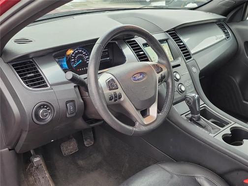 2018 Ford Taurus SEL