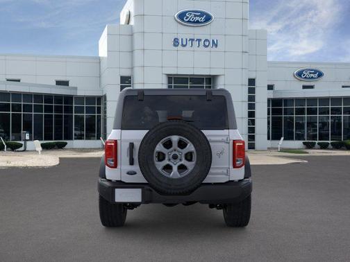 Oxford White 2026 Ford Bronco Big Bend