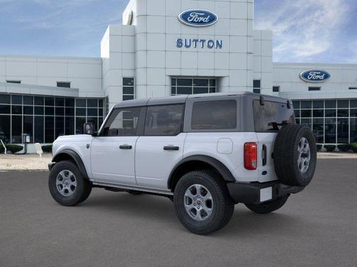 Oxford White 2026 Ford Bronco Big Bend