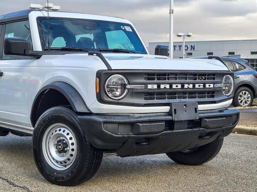 2025 Ford Bronco Base