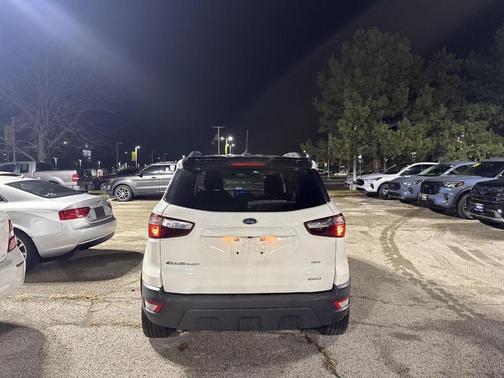 2020 Ford EcoSport SES