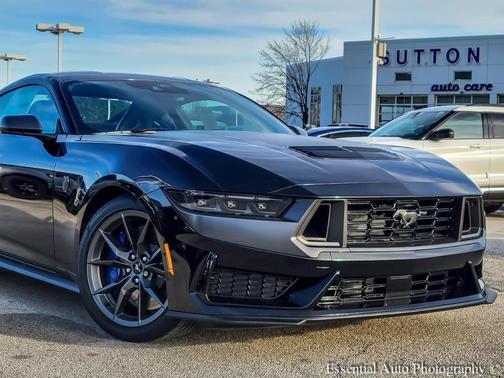 2025 Ford Mustang Dark Horse