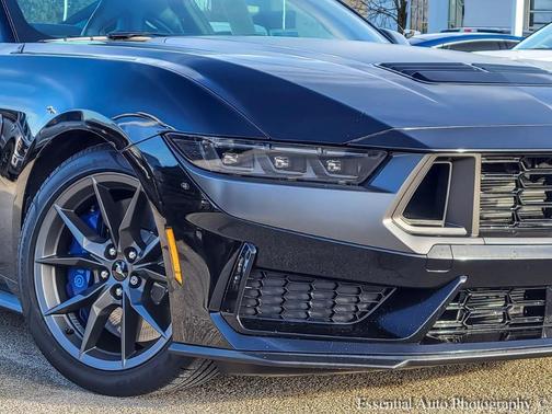 2025 Ford Mustang Dark Horse