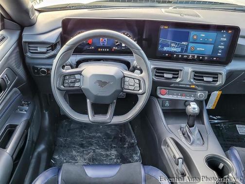 2025 Ford Mustang Dark Horse