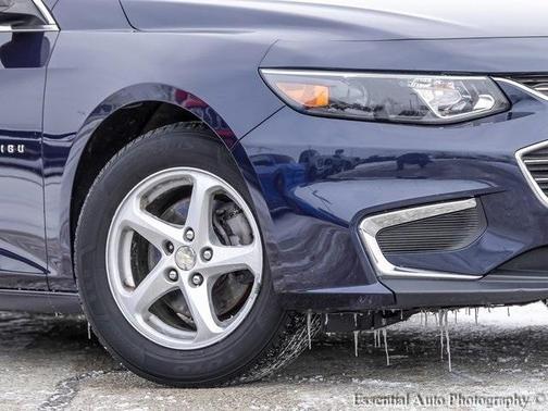 Photo 4 of 25 of 2016 Chevrolet Malibu 1FL