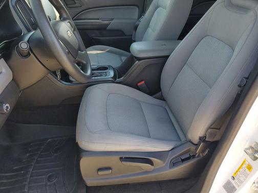 Summit White 2016 Chevrolet Colorado WT