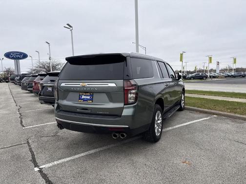 2023 Chevrolet Suburban Premier