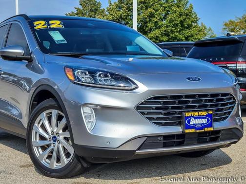 2022 Ford Escape Titanium Hybrid