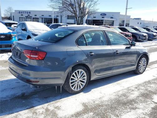 2015 Volkswagen Jetta Auto SE w/Connectivity/Navigation