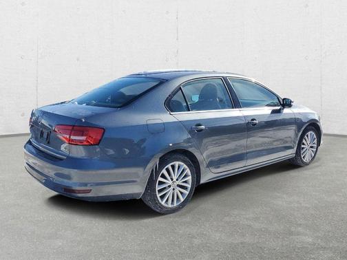 2015 Volkswagen Jetta Auto SE w/Connectivity/Navigation