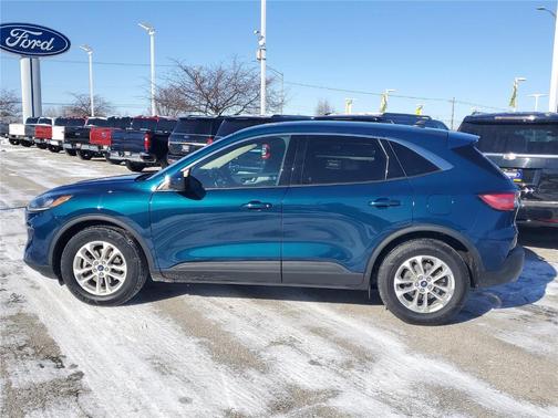 2020 Ford Escape SE