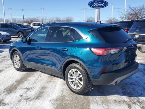 2020 Ford Escape SE