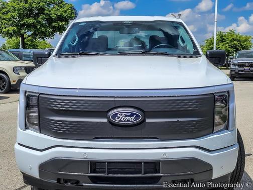 2025 Ford F-150 Lightning Flash