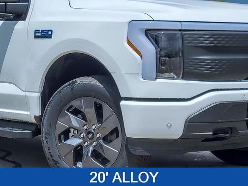 2025 Ford F-150 Lightning Flash