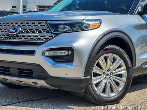 Silver Metallic 2024 Ford Explorer Limited