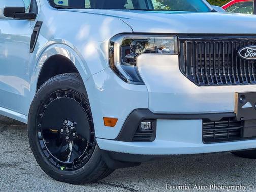 2025 Ford Maverick Lobo Standard