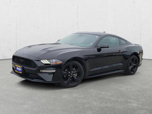 2022 Ford Mustang EcoBoost