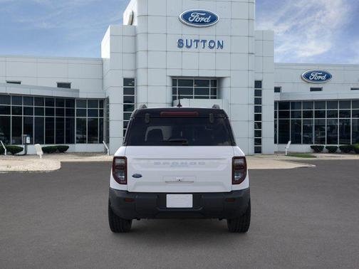 Oxford White 2026 Ford Bronco Sport Outer Banks