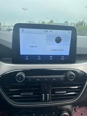 Gray Metallic 2022 Ford Escape SE