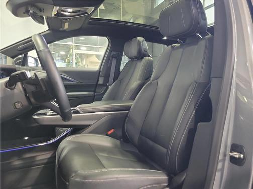 2024 Cadillac LYRIQ Sport