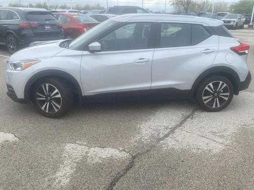 2020 Nissan Kicks SV