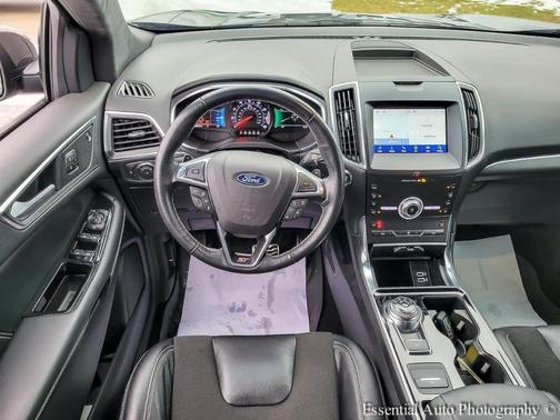 2020 Ford Edge ST