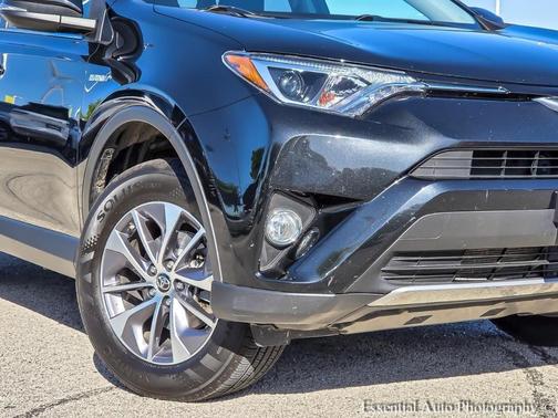 2017 Toyota RAV4 Hybrid XLE