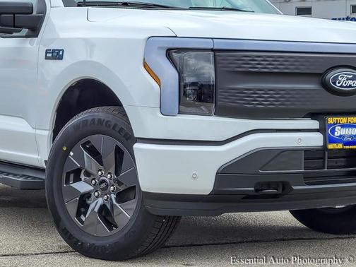 2025 Ford F-150 Lightning Flash