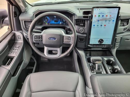 2025 Ford F-150 Lightning Flash