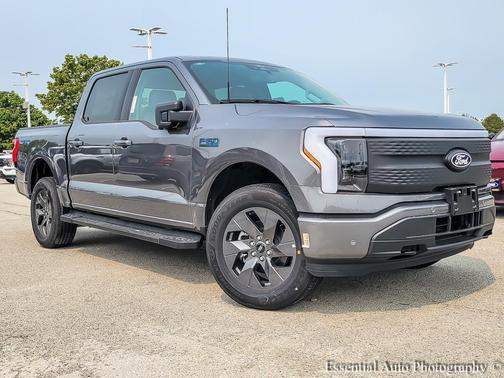 2025 Ford F-150 Lightning Flash