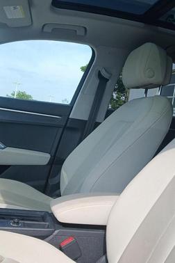 2020 Audi Q3 45 Premium