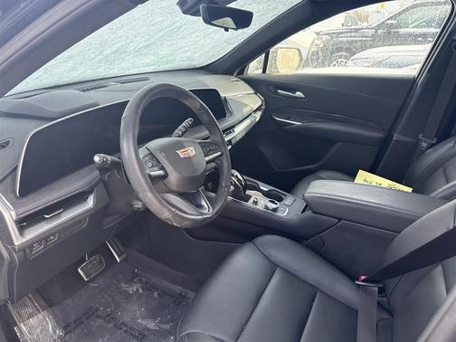 2025 Cadillac XT4 Sport