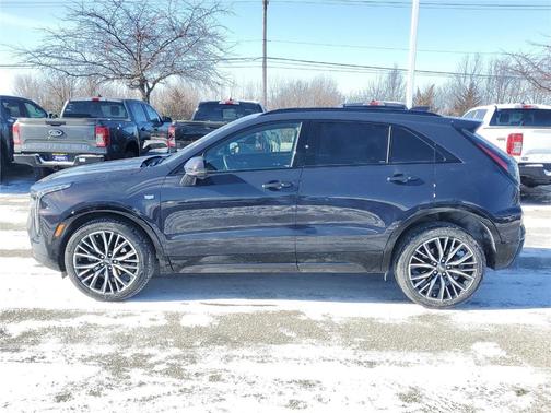 2025 Cadillac XT4 Sport