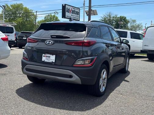 2023 Hyundai KONA SEL