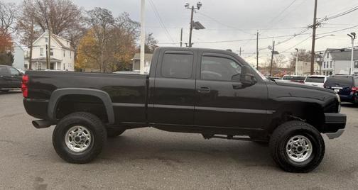 2003 Chevrolet Silverado 2500 LS H/D Extended Cab