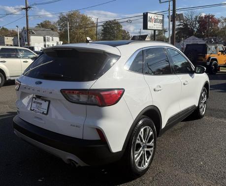 2022 Ford Escape SEL