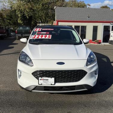 2022 Ford Escape SEL