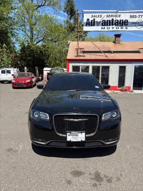 2016 Chrysler 300 S