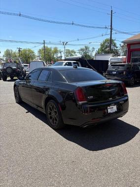 2016 Chrysler 300 S