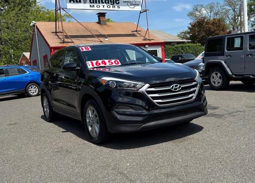 2018 Hyundai TUCSON SE