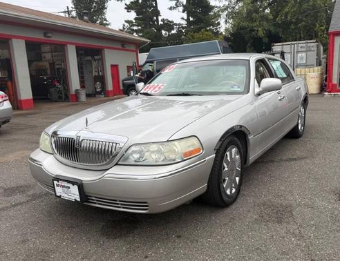 2004 Lincoln Town Car Ultimate