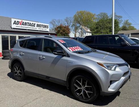 Silver 2018 Toyota RAV4 Hybrid SE