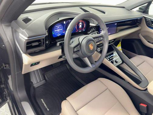 2025 Porsche Macan Electric