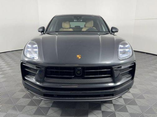 2026 Porsche Macan AWD