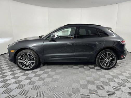 2025 Porsche Macan Base